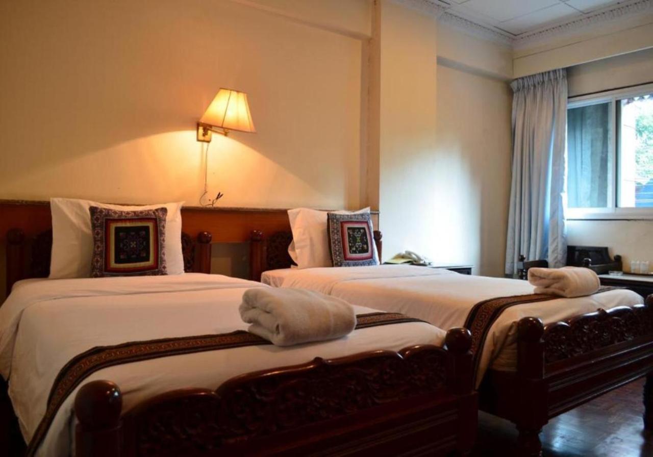 Suda Palace Bangkok Exterior photo
