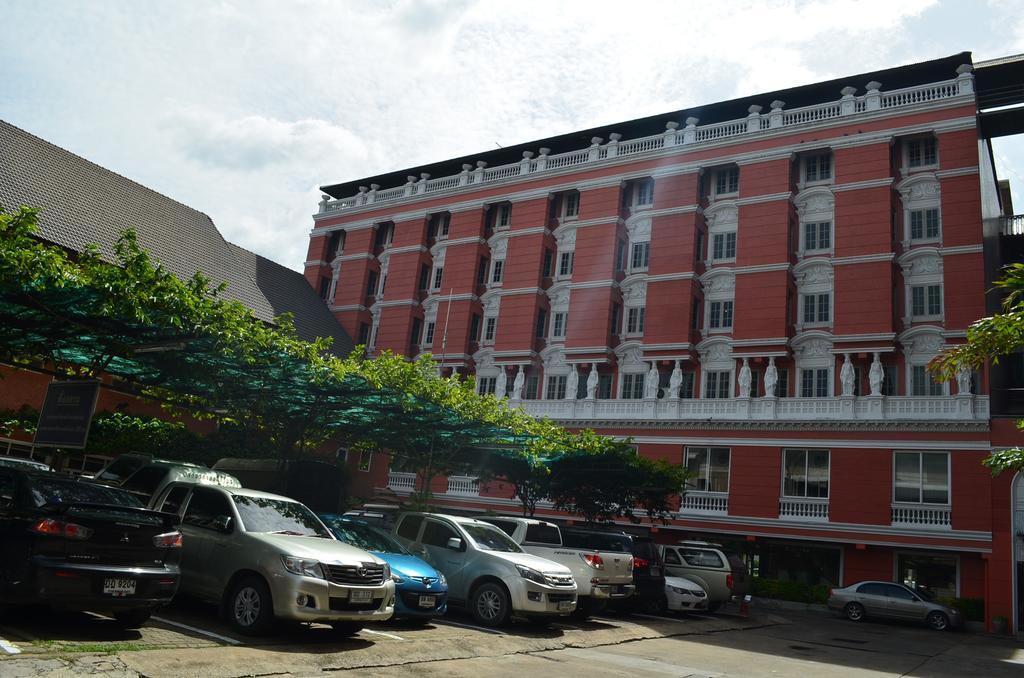 Suda Palace Bangkok Exterior photo