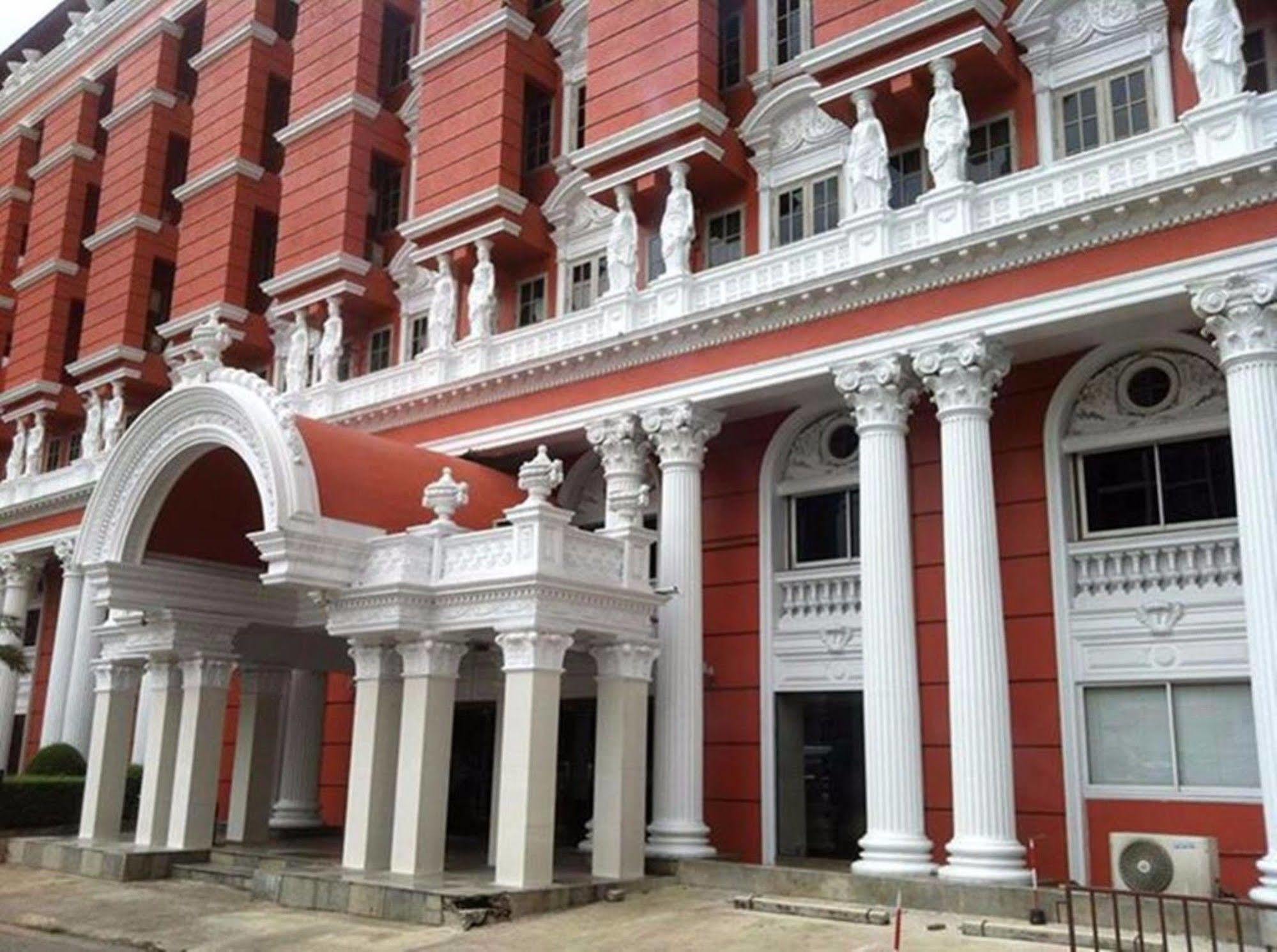 Suda Palace Bangkok Exterior photo